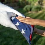 the-presentation-of-the-flag-to-the-family-from-a-grateful-nation
